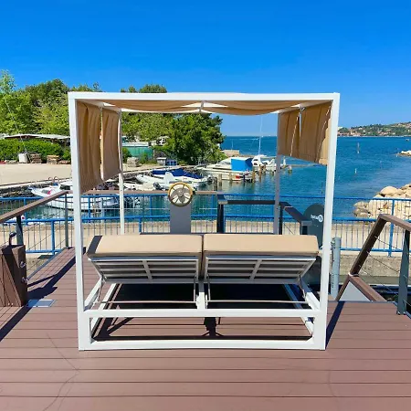 Počitniška hiša Sh Porto 2 Floating House, Marina *