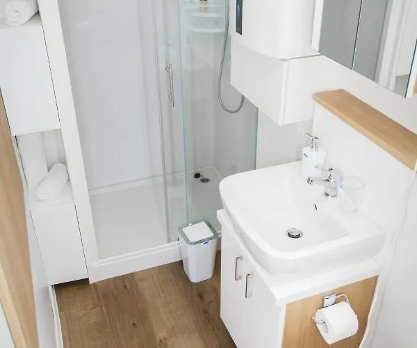 Sh Porto 2 Floating House, Marina Casa de Férias Portorož