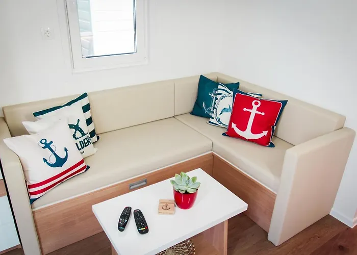 Sh Porto 2 Floating House, Marina Casa de Férias